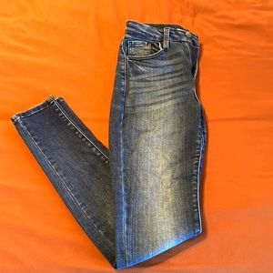 Women’s skinny kancans signature size 27 waist 32 inseam